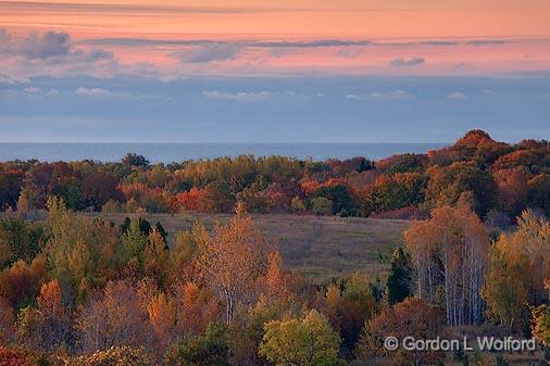 Dawn Over Lake Ontario_09252-4.jpg - Photographed near Brighton, Ontario, Canada.